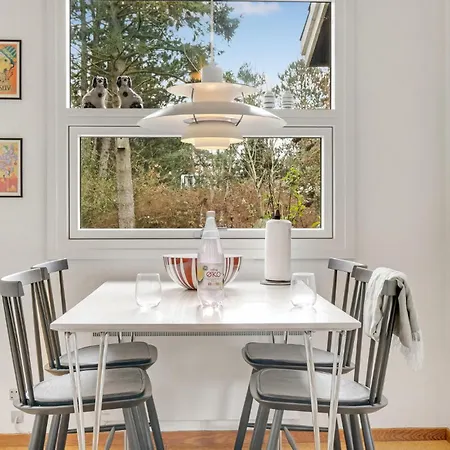 Pet Friendly In With Kitchen * Rødby