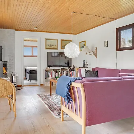 Σπίτι διακοπών Pet Friendly In With Kitchen