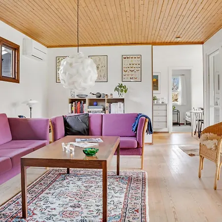 Pet Friendly In With Kitchen * Rødby